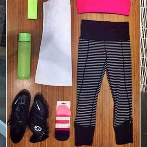 Lululemon Runday Parallel Crops sz 4